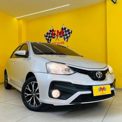 TOYOTA ETIOS 1.5 PLATINUM SEDAN 16V FLEX 4P AUTOMÁTICO TOYOTA ETIOS 1.5 PLATINUM SEDAN 16V FLEX 4P AUTOMÁTICO